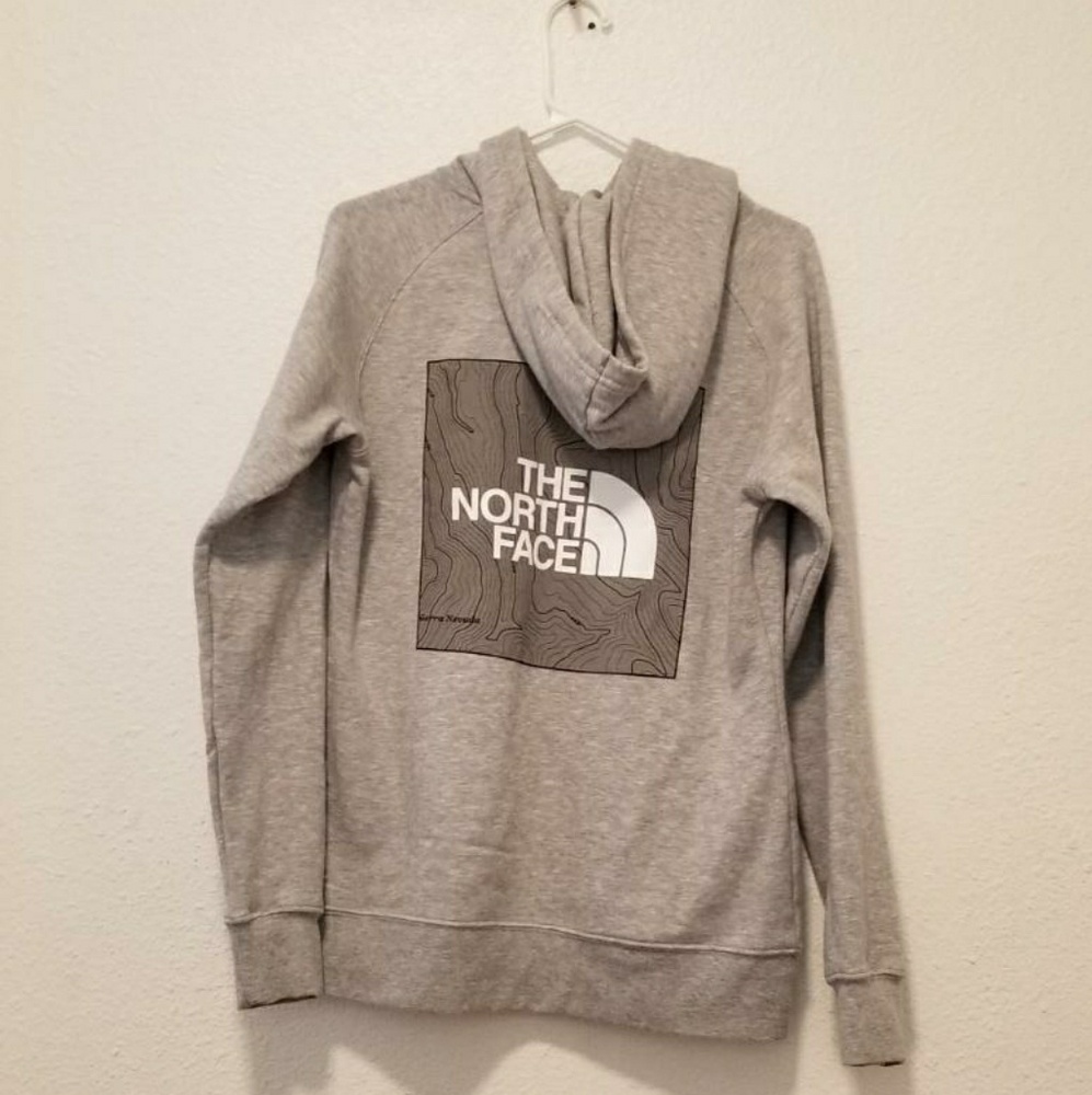North Face Women's Hoodie (Gray)